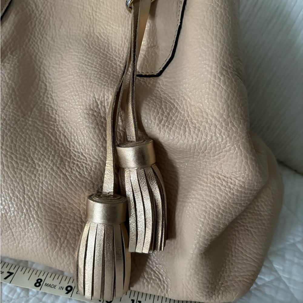 Innue Pink Leather Handbag - Picture 3 of 11